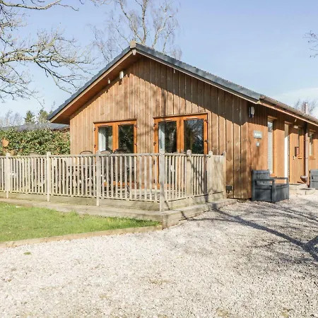 Dukes Pond Holiday home Ellonby
